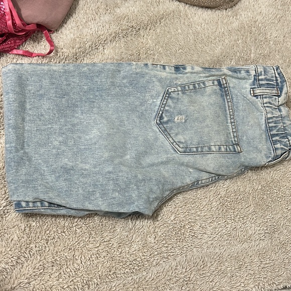 Jeans - Picture 4 of 4